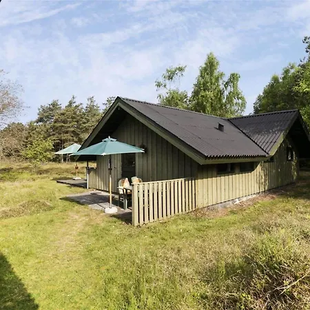 בית נופש 1302-aakirkeby-sjostauan-14